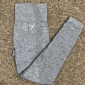 Gymshark women’s vital seamless 2.0 leggings, light grey marl, M, EUC